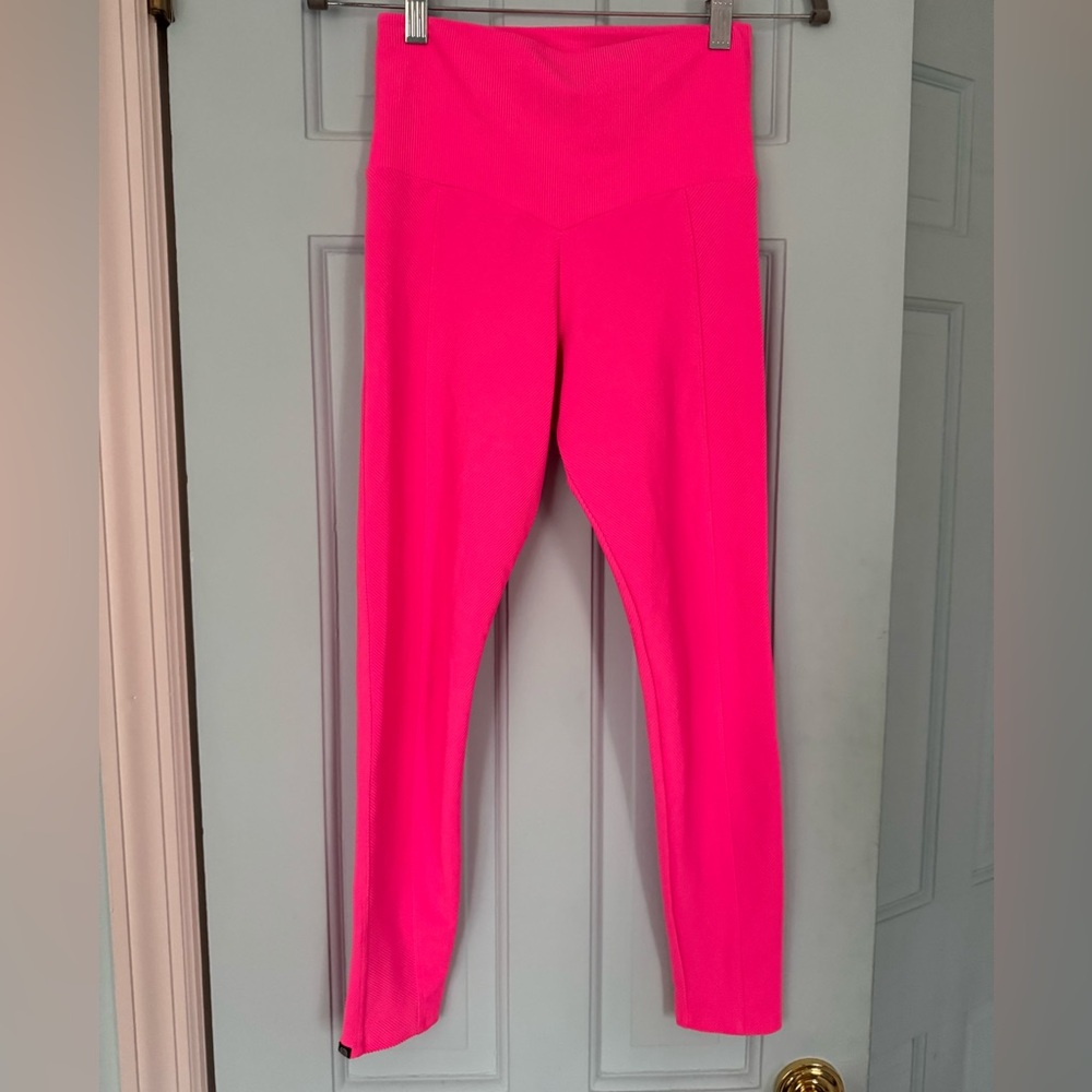 Onzie Ribbed Leggings
